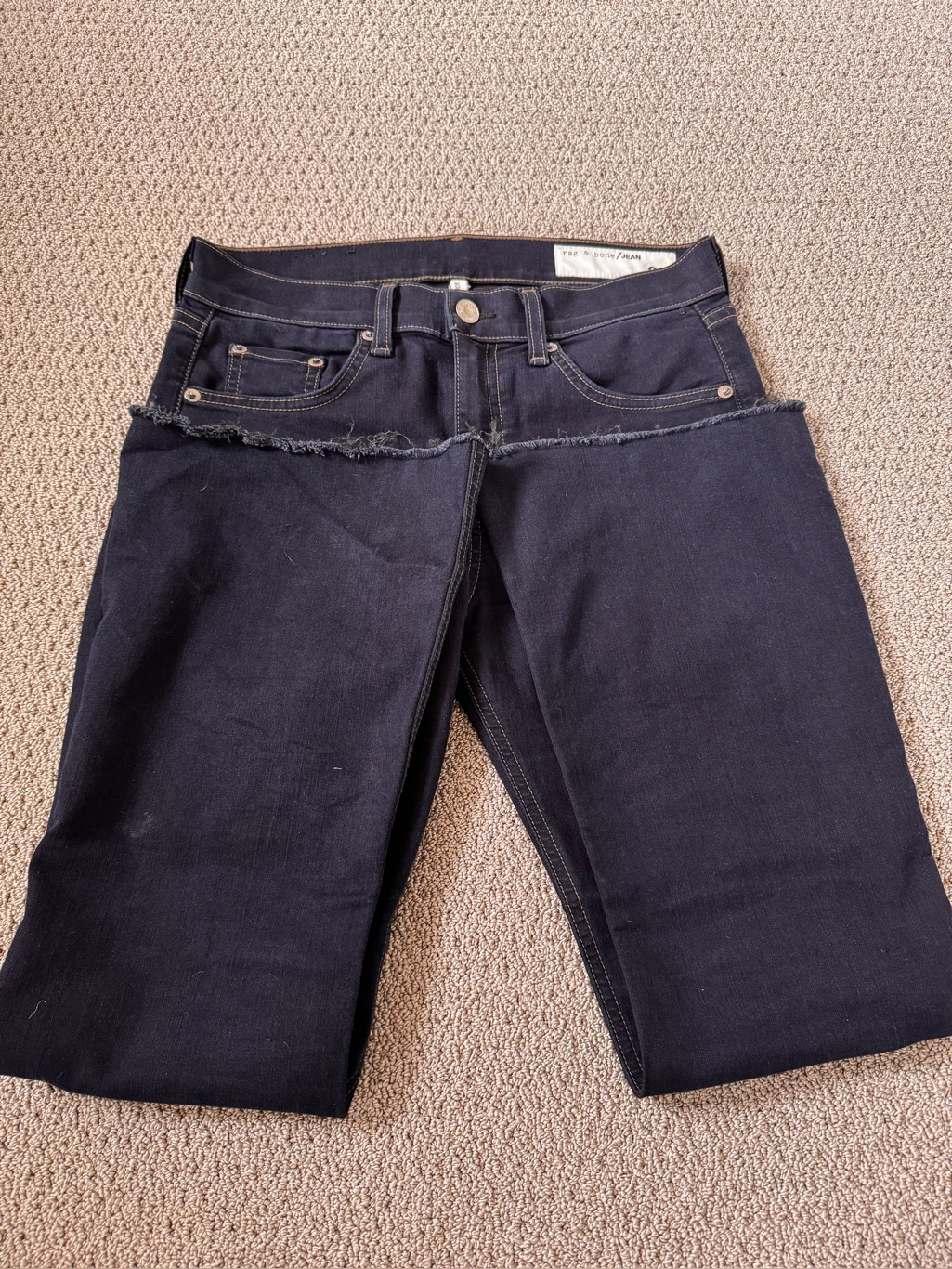 Rag & Bone Jean 10” Crop Flare In ‘Dune’. Amazing Condition Sz 26